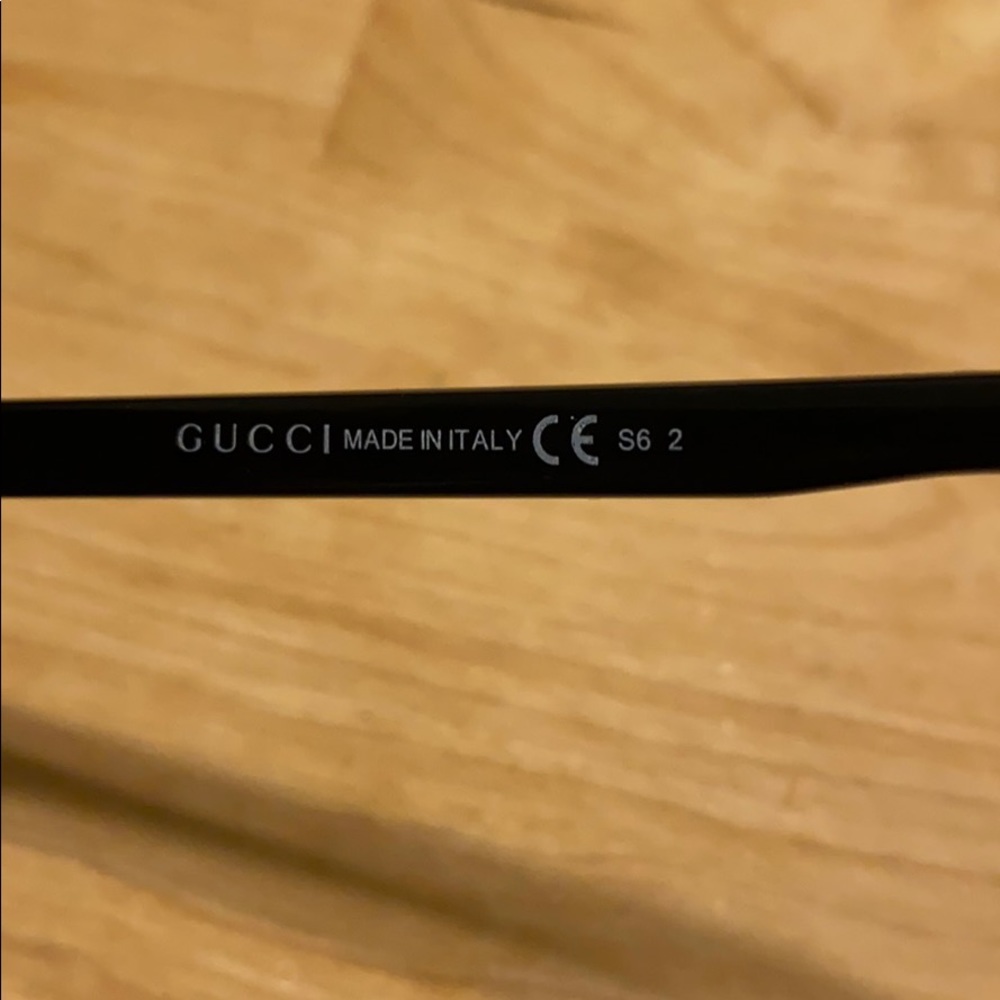 Gucci sunglasses 💯 authentic

#gucci #sunglasses - Picture 7 of 10